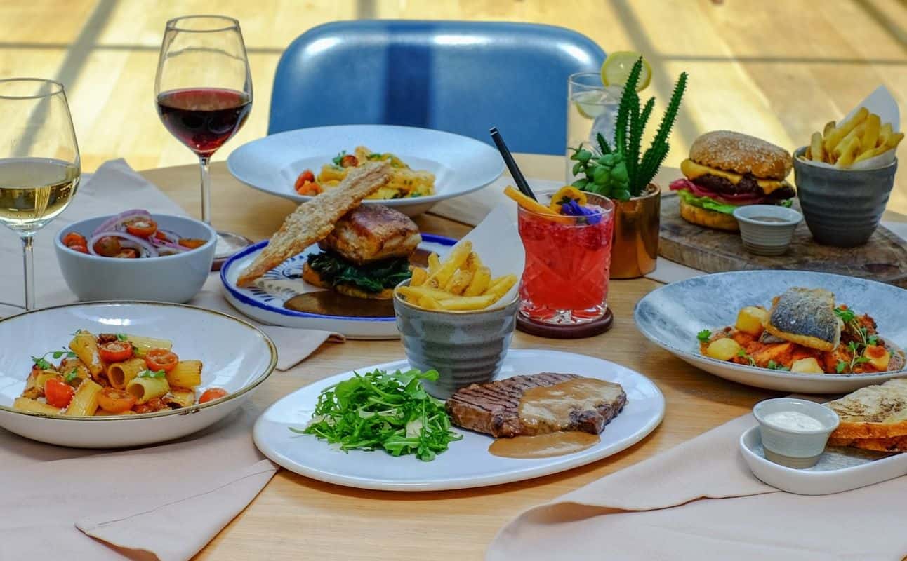 Enjoy Italian, European, Pizza, Gluten Free options, Vegan options, Vegetarian options, Restaurant, Free wifi, Highchairs available, Indoor & outdoor seating, Table service, Wheelchair accessible, $$, Families, Groups and Kids cuisine at Fratellos in Jesmond, Newcastle upon Tyne