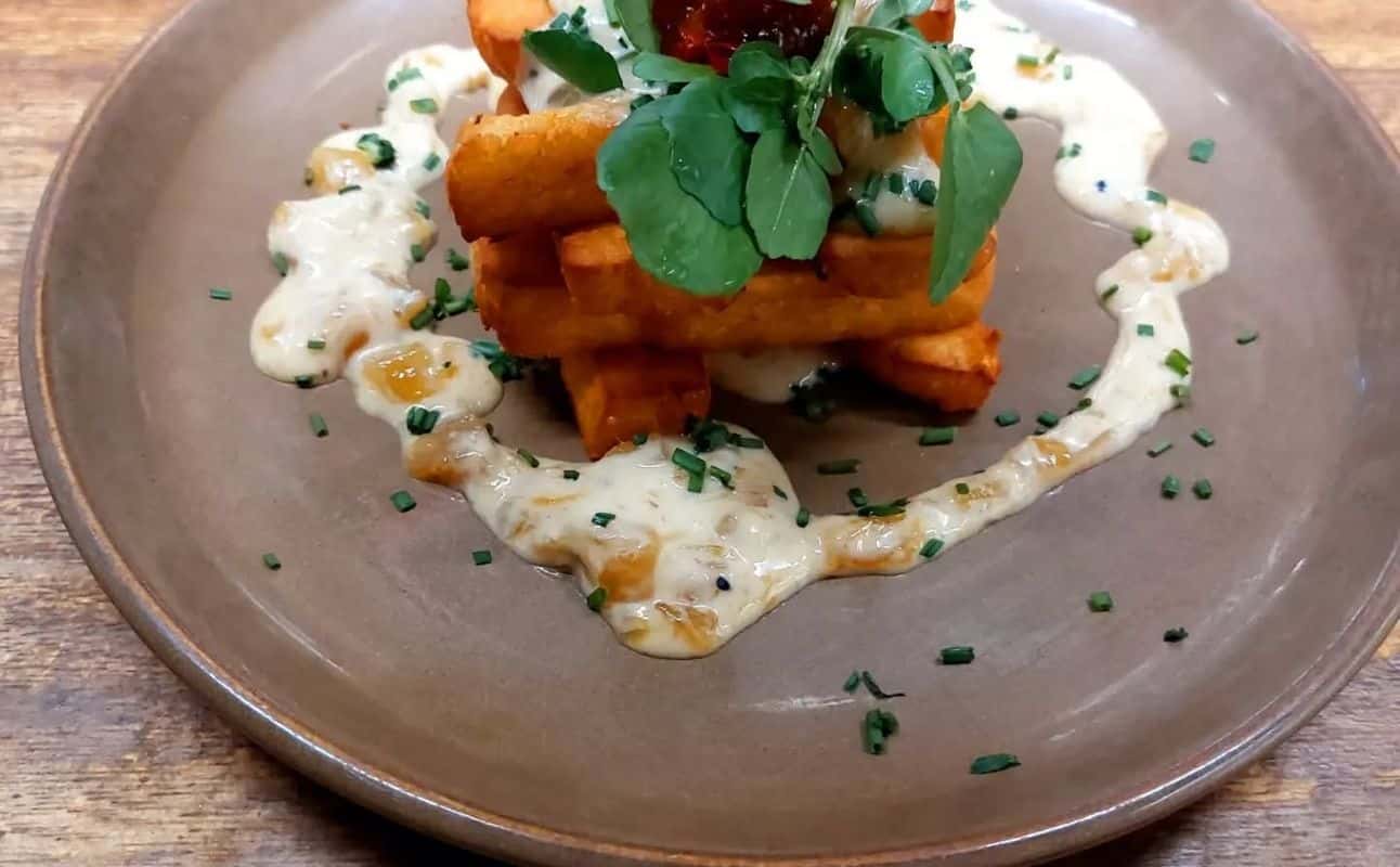Enjoy British, Vegetarian options, Vegan options, Bars & pubs, Late night, Highchairs available, $$$ and Groups cuisine at Shelverdine Goathouse in South Norwood, London