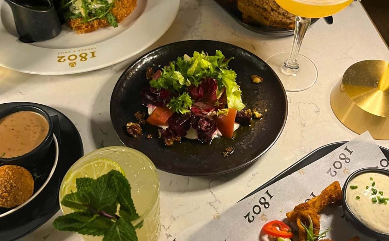 1802 Lounge & Grill
