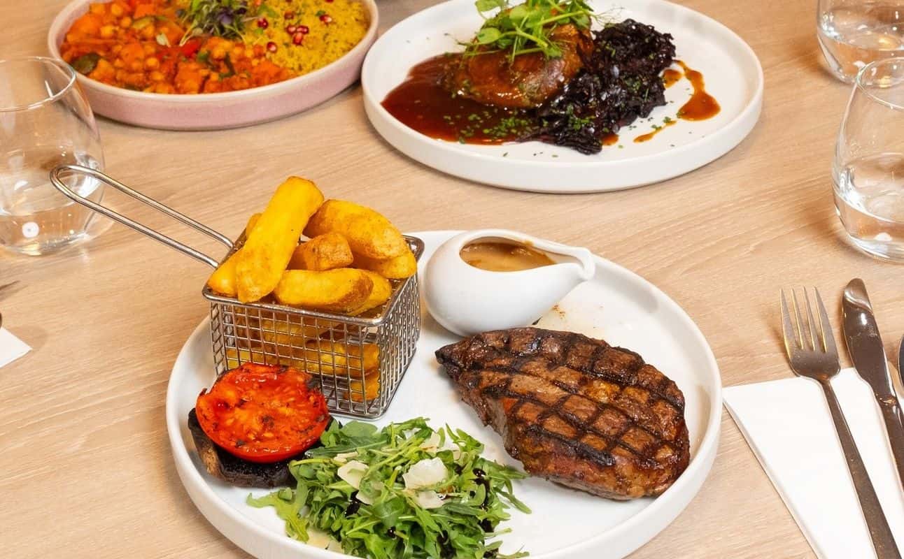 The Gallery at Hyatt Place London Heathrow Airport