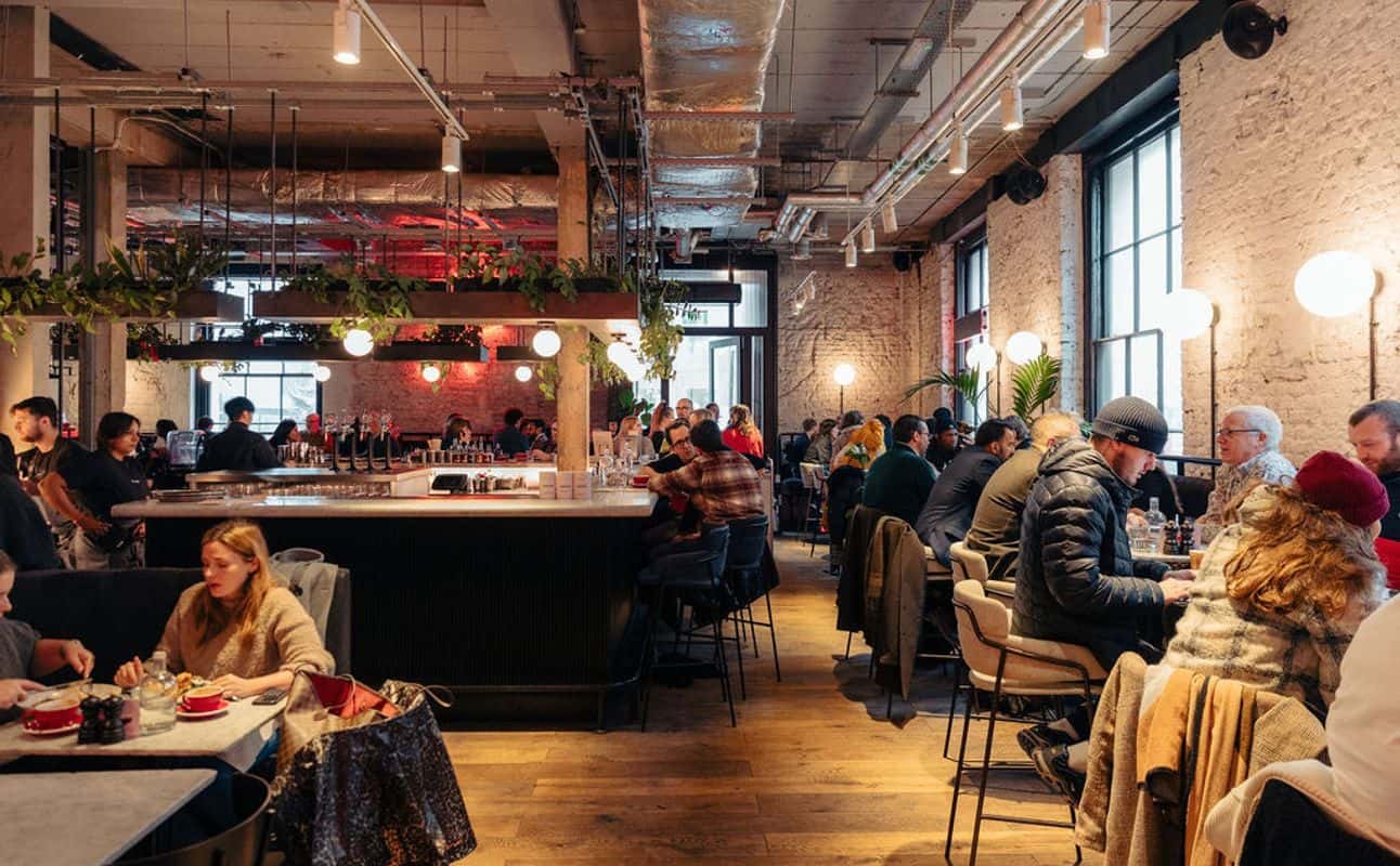 Enjoy Brunch, Small plates, British, Gluten Free options, Vegan options, Vegetarian options, Restaurant, Cocktail bar, Free wifi, Non-smoking, Table service, $$, Bar scene, Special occasion, Families and Groups cuisine at Grind London Bridge in London Bridge, London