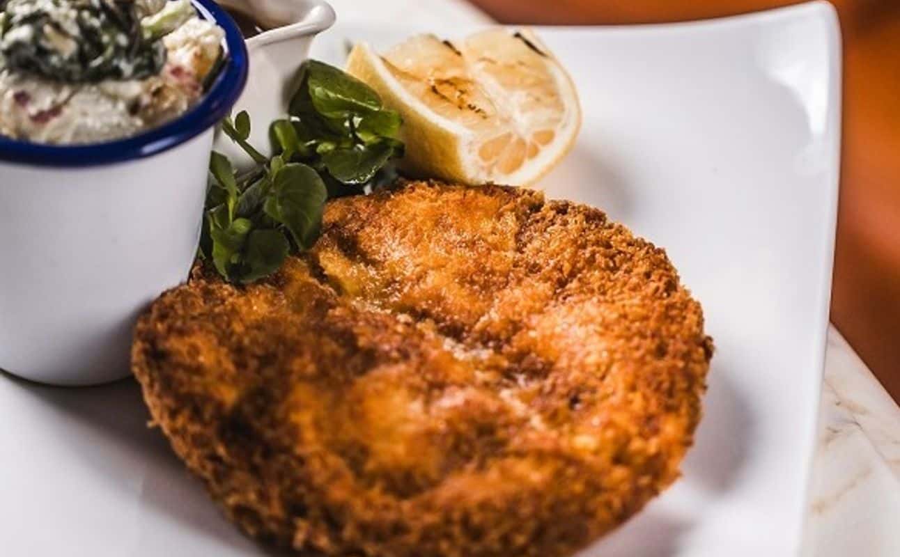 Enjoy American, Vegetarian options, Gluten Free options, Restaurant, Wine bar, Cocktail bar, Table service, $$$, Families, Groups, Special occasion and Date night cuisine at Elaine's in Holborn, London