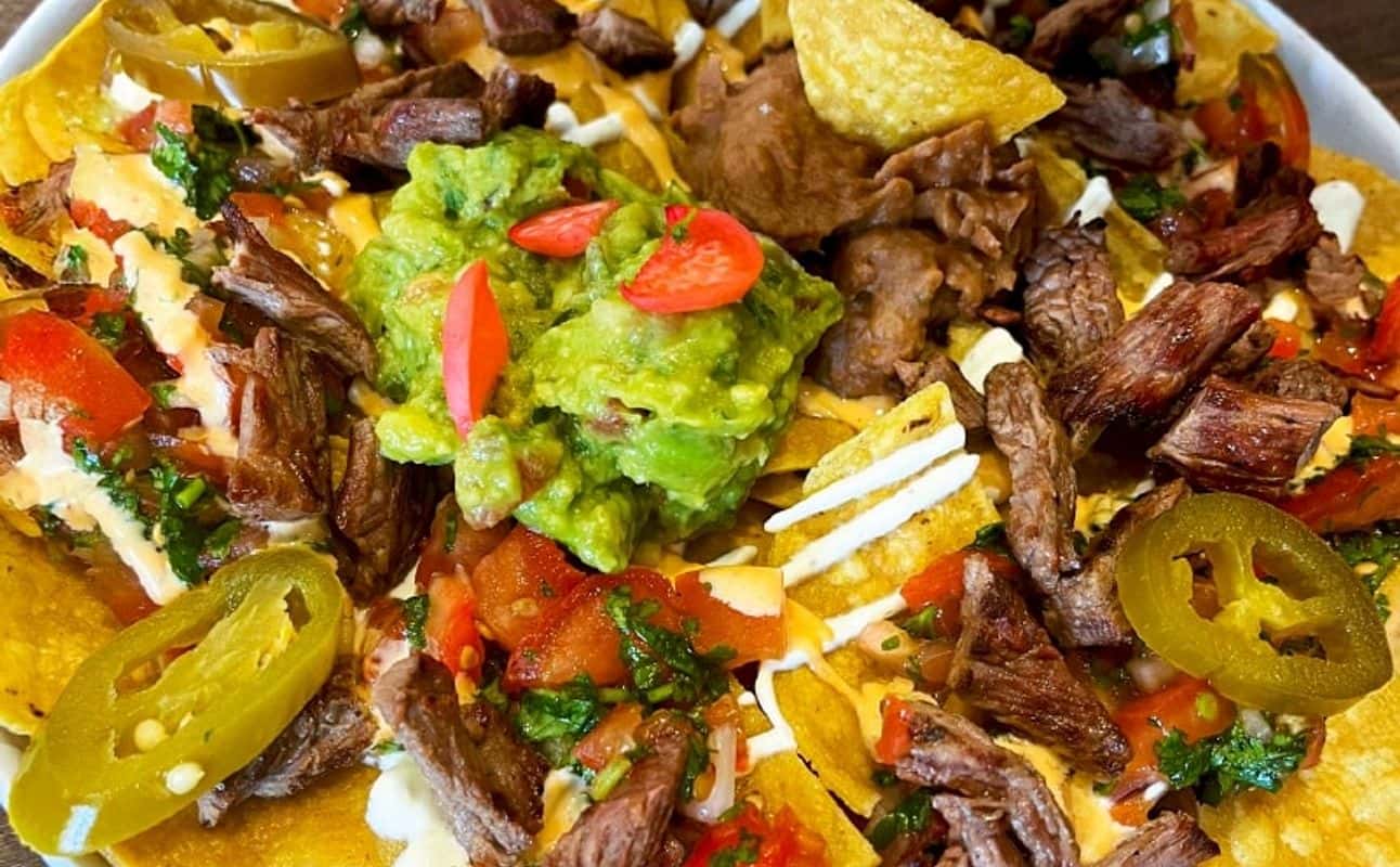 Loco Hombre Cantina
