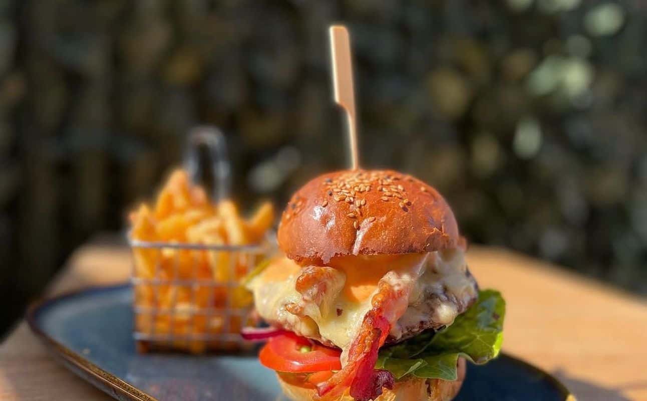 Kai Cafe and Bar