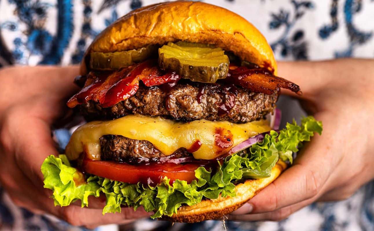 Enjoy American, Vegetarian options, Vegan options, Restaurant, Table service, $$$, Families and Groups cuisine at Kraft Burger in Crosby, Liverpool