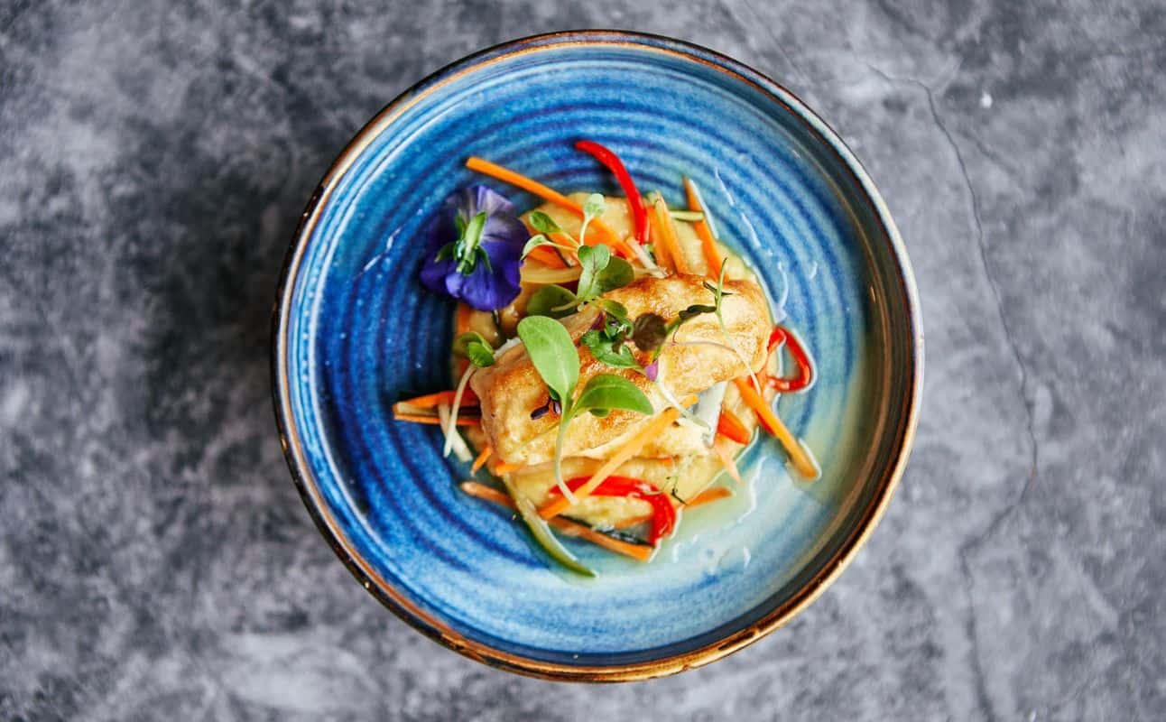 Enjoy Mediterranean, European, Spanish, Vegetarian options, Vegan options, Gluten Free options, Restaurant, Dog friendly, Free wifi, Highchairs available, Indoor & outdoor seating, Street parking, Table service, $$, Families and Groups cuisine at EL GANSO in London Fields, London