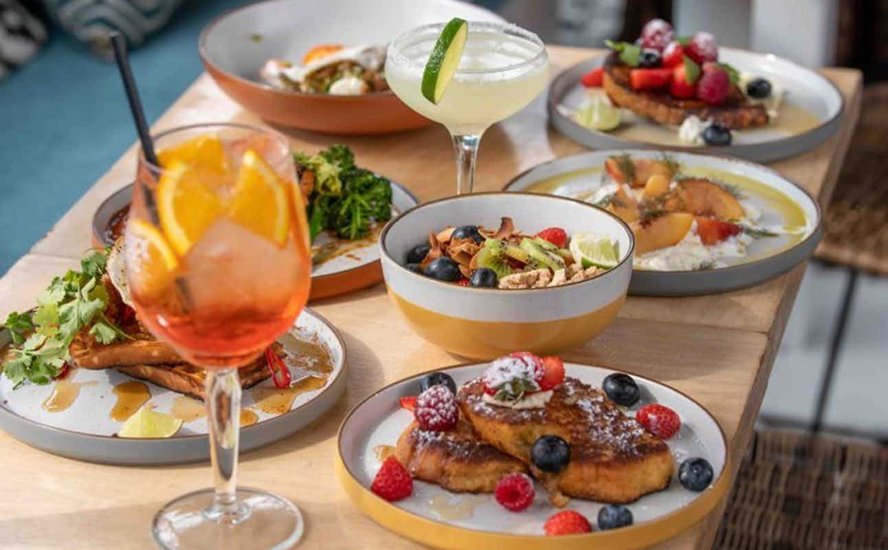 Enjoy American, Vegetarian options, Restaurant, Bars & Pubs, Table service, Indoor & Outdoor Seating, Private Dining, Free Wifi, $$$, Date night and Groups cuisine at Studio48 Bar & Kitchen in Camden, London