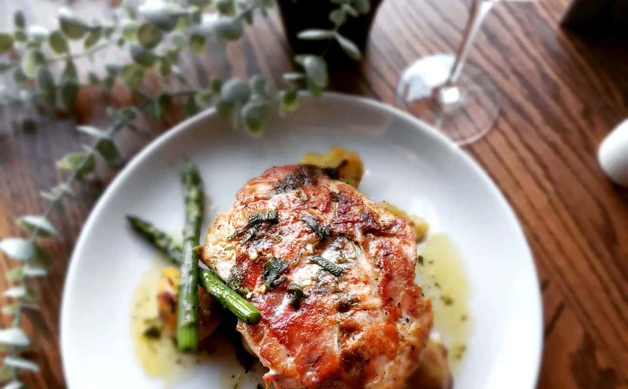 Enjoy International cuisine at The Hideaway in Shirehampton, Bristol