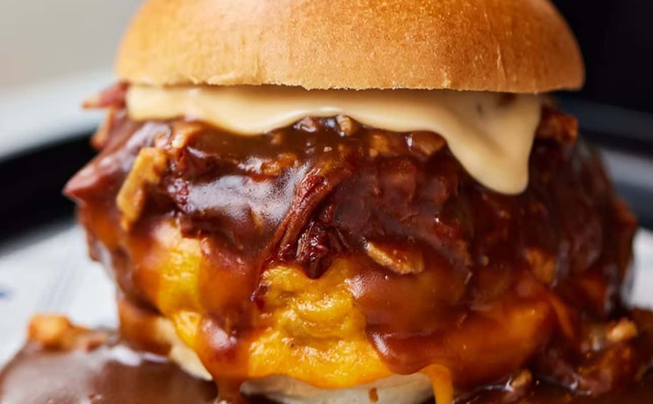 Enjoy American, Vegan options, Vegetarian options, Restaurant, Highchairs available, Table service, Free wifi, Child friendly, $$$, Groups, Families and Kids cuisine at Byron Covent Garden in Covent Garden, London