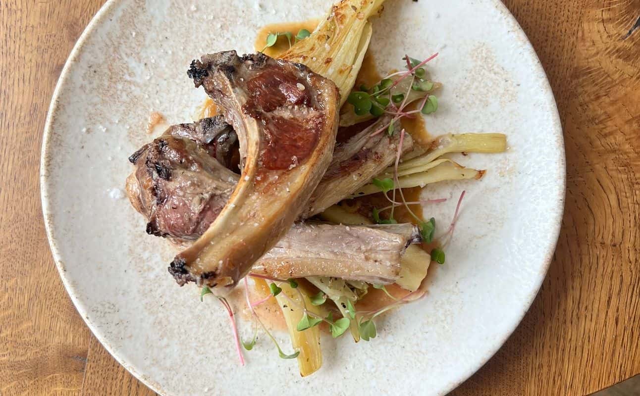 Enjoy British, Pub Food, Vegetarian options, Gluten Free options, Bars & pubs, Gastropub, Indoor & outdoor seating, $$, Live music, Bar scene and Special occasion cuisine at The Jolly Gardeners in Vauxhall, London