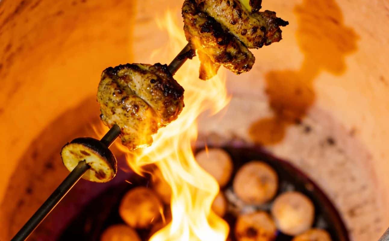 Enjoy Indian, Vegetarian options, Late night, $$, Groups and Families cuisine at Amber Leaf in Haggerston, London