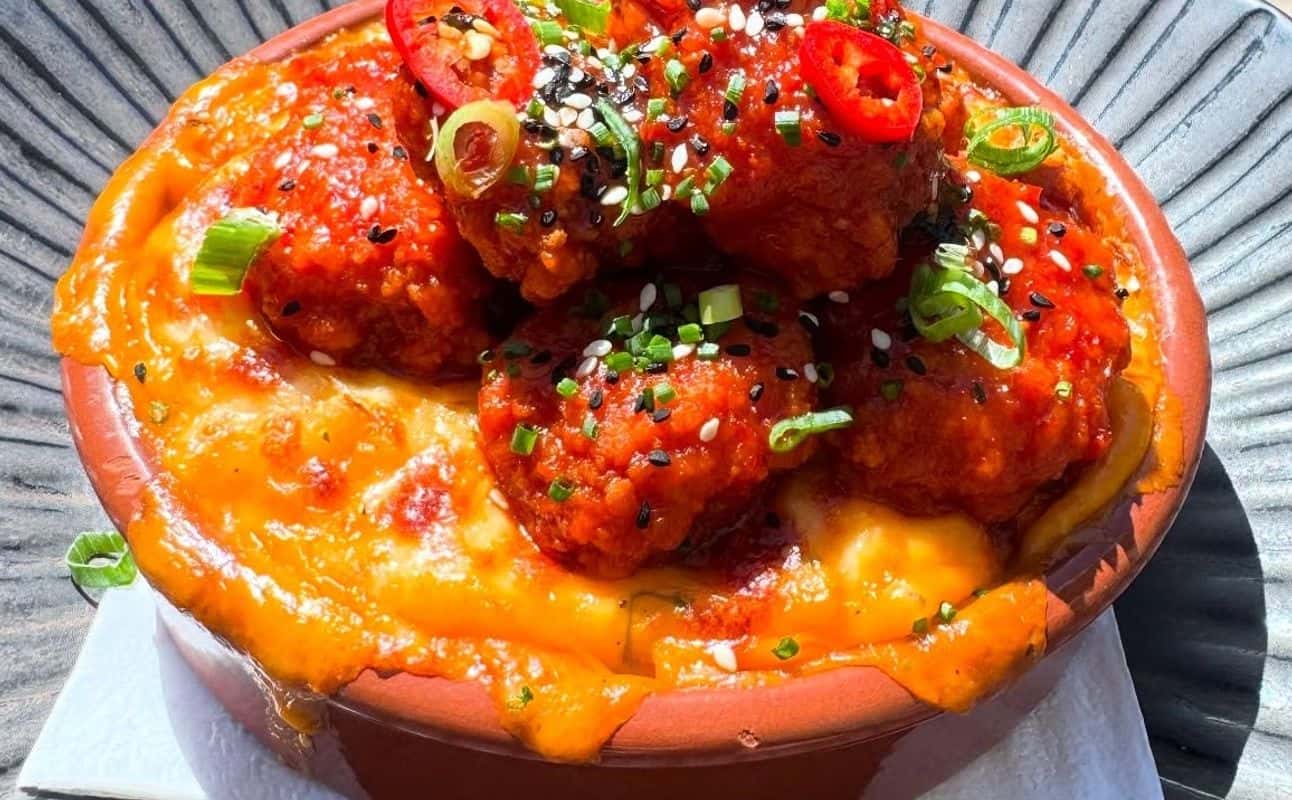 Enjoy Chinese, Vegetarian options, Restaurant, Street parking, $$, Families and Groups cuisine at Street Eats in Ramsbottom, Manchester