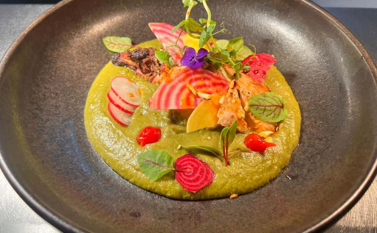 Enjoy Indian, Asian, Restaurant, Dog friendly, Free wifi, Indoor & outdoor seating, Private dining, Table service, Wheelchair accessible, $$$, Families, Wine bar, Local cuisine and Special occasion cuisine at Gazzab in Hammersmith, London