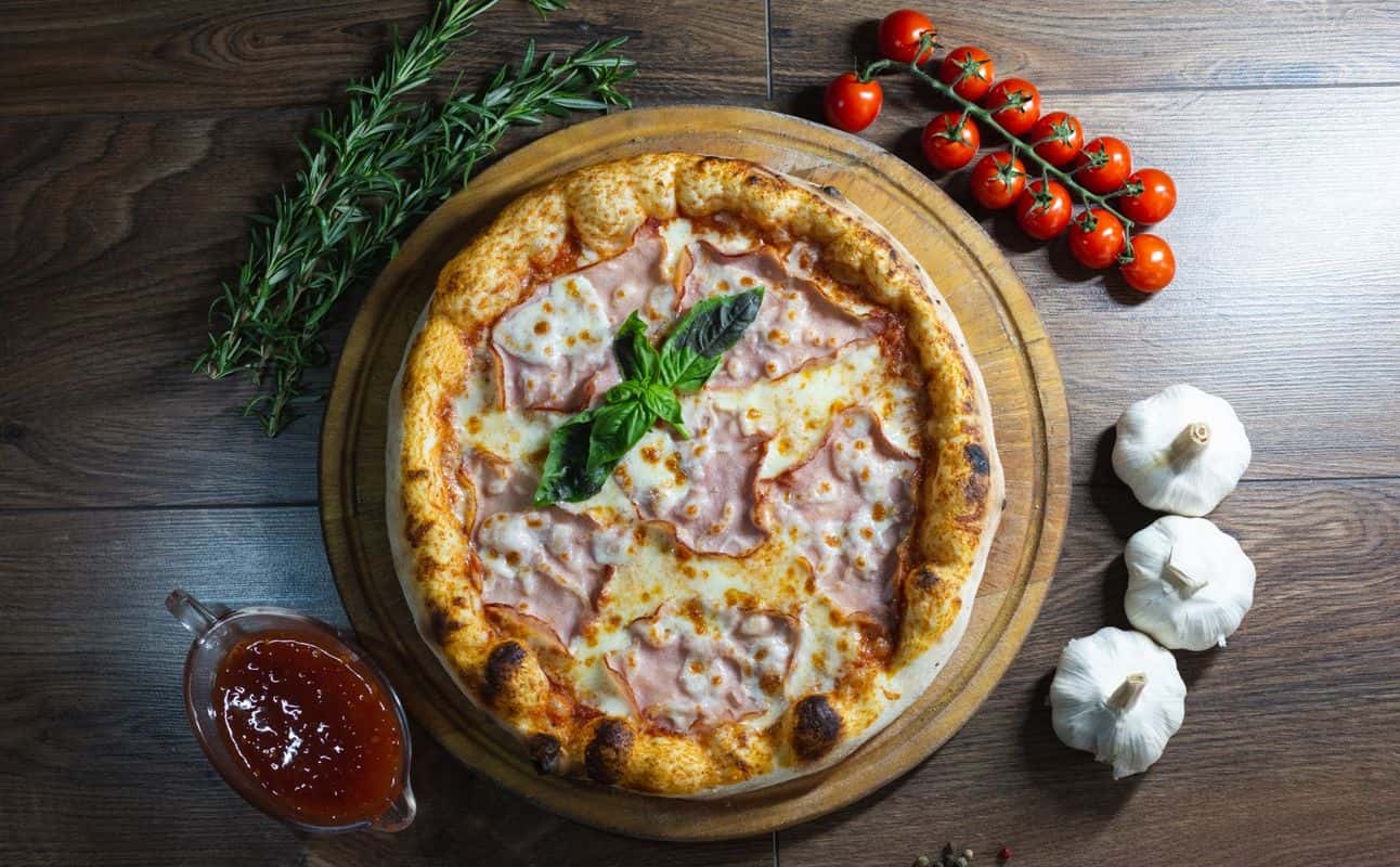 Enjoy Italian, Vegetarian options, Restaurant, Private dining, $$, Groups and Families cuisine at Buon Cibo in Stockport, Manchester