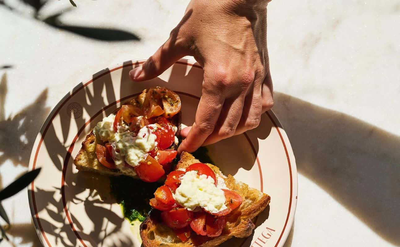 Enjoy Italian, Vegetarian options, Vegan options, Gluten Free options, Restaurant, Street parking, Wheelchair accessible, Table service, Non-smoking, $$$, Groups, Families and Date night cuisine at La Bottega in Lisburn Road, Belfast