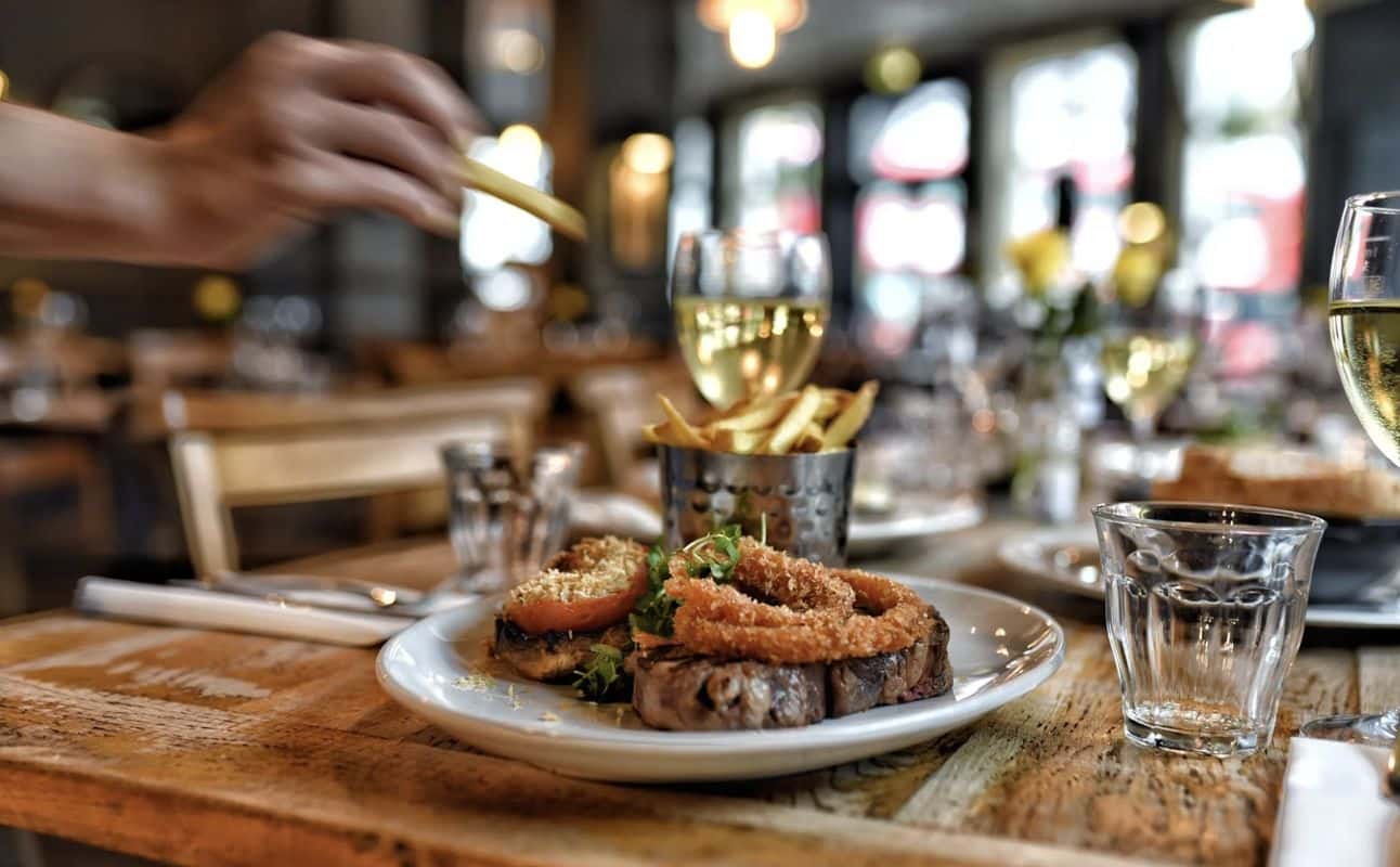 Enjoy British, Vegetarian options, Vegan options, Bars & pubs, Gastropub, Indoor & outdoor seating, $$$, Live music and Groups cuisine at The Mitre Fulham in Fulham, London