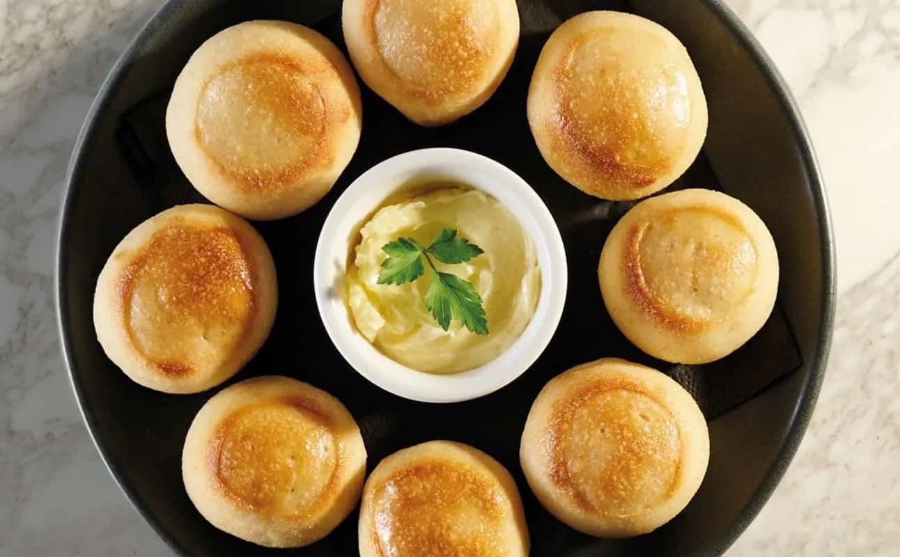 Enjoy Pizza, Casual dining, Italian, Vegan options, Vegetarian options, Dairy free options, Gluten Free options, Restaurant, Highchairs available, Free wifi, Indoor & outdoor seating, Wheelchair accessible, Table service, $$, Families, Groups and Date night cuisine at PizzaExpress Chiswick in Chiswick, London