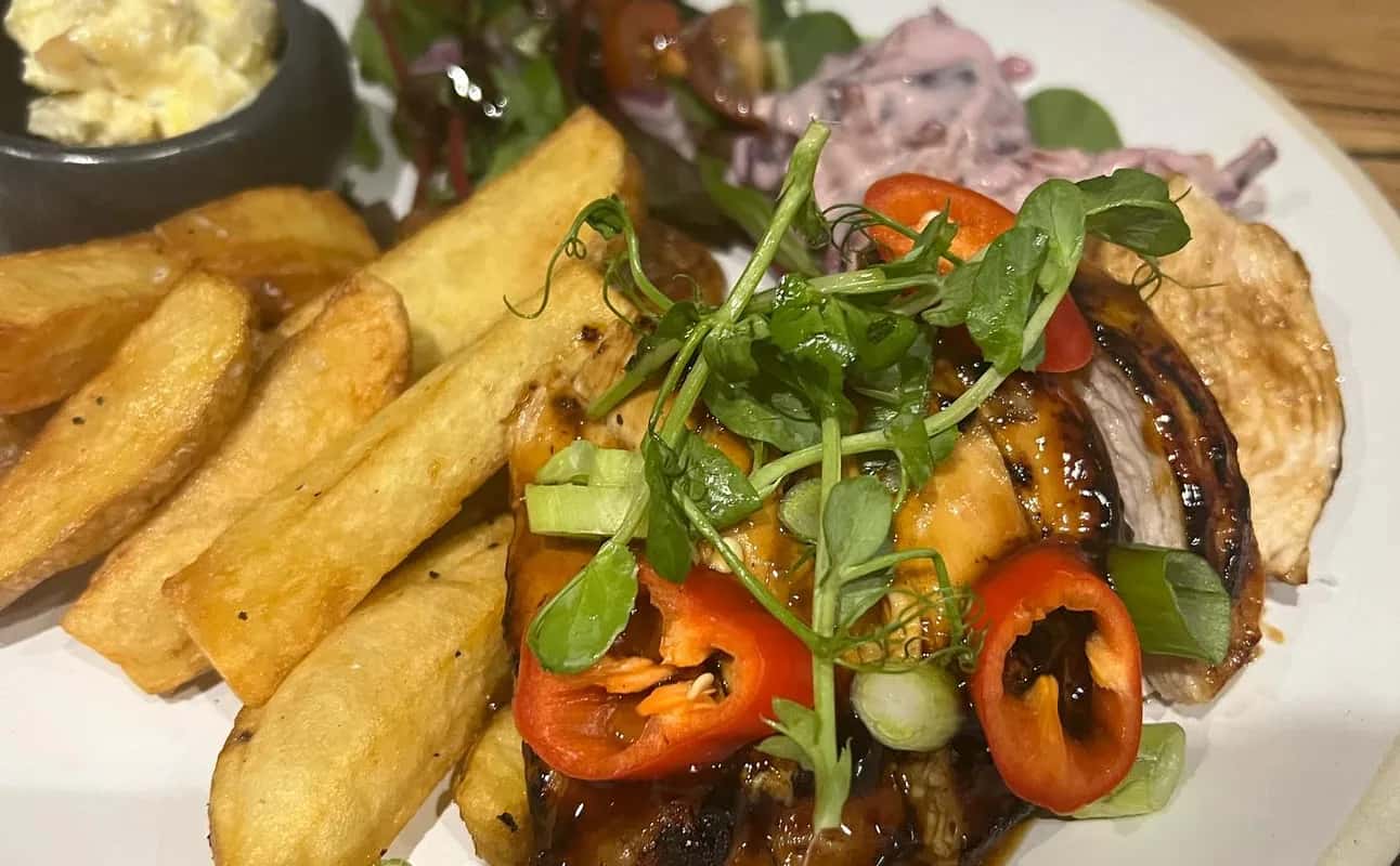 Enjoy British, Gluten Free options, Vegan options, Vegetarian options, Restaurant, Free wifi, Highchairs available, Non-smoking, Table service, $$$, Families and Groups cuisine at Oak House Restaurant in Chapeltown, Sheffield