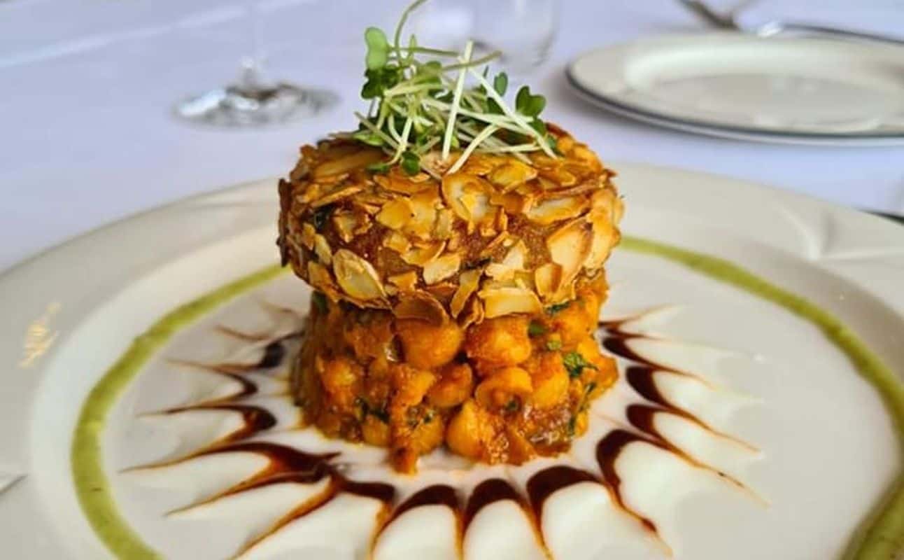 Enjoy Indian, Asian, Vegetarian options, Halal, Restaurant, Highchairs available, Free wifi, Table service, $$, Families and Groups cuisine at Taj Mahal Crawley in Crawley, London