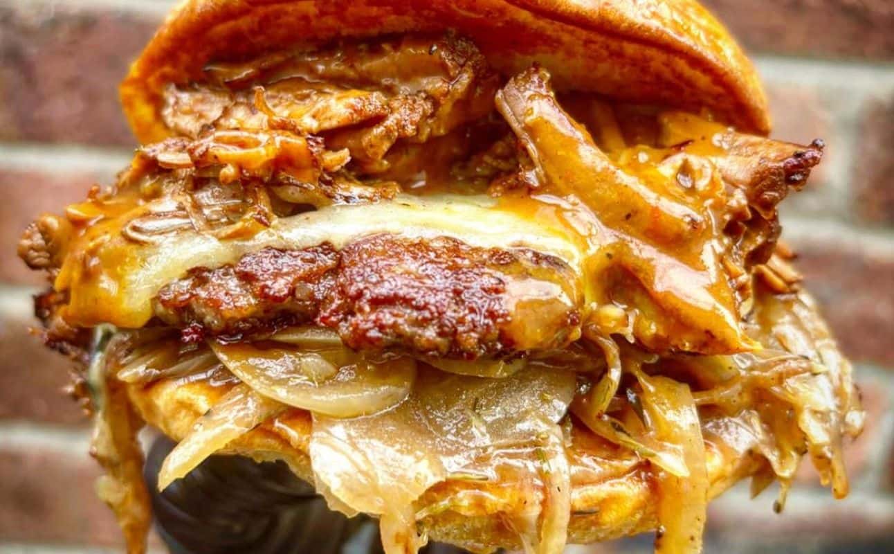 Enjoy Canadian, Burgers, Vegetarian options, Gluten Free options, Restaurant, Dog friendly, Street parking, Highchairs available, Non-smoking, Indoor & outdoor seating, $$, Families and Groups cuisine at Down the Hatch South Queensferry in South Queensferry, Edinburgh