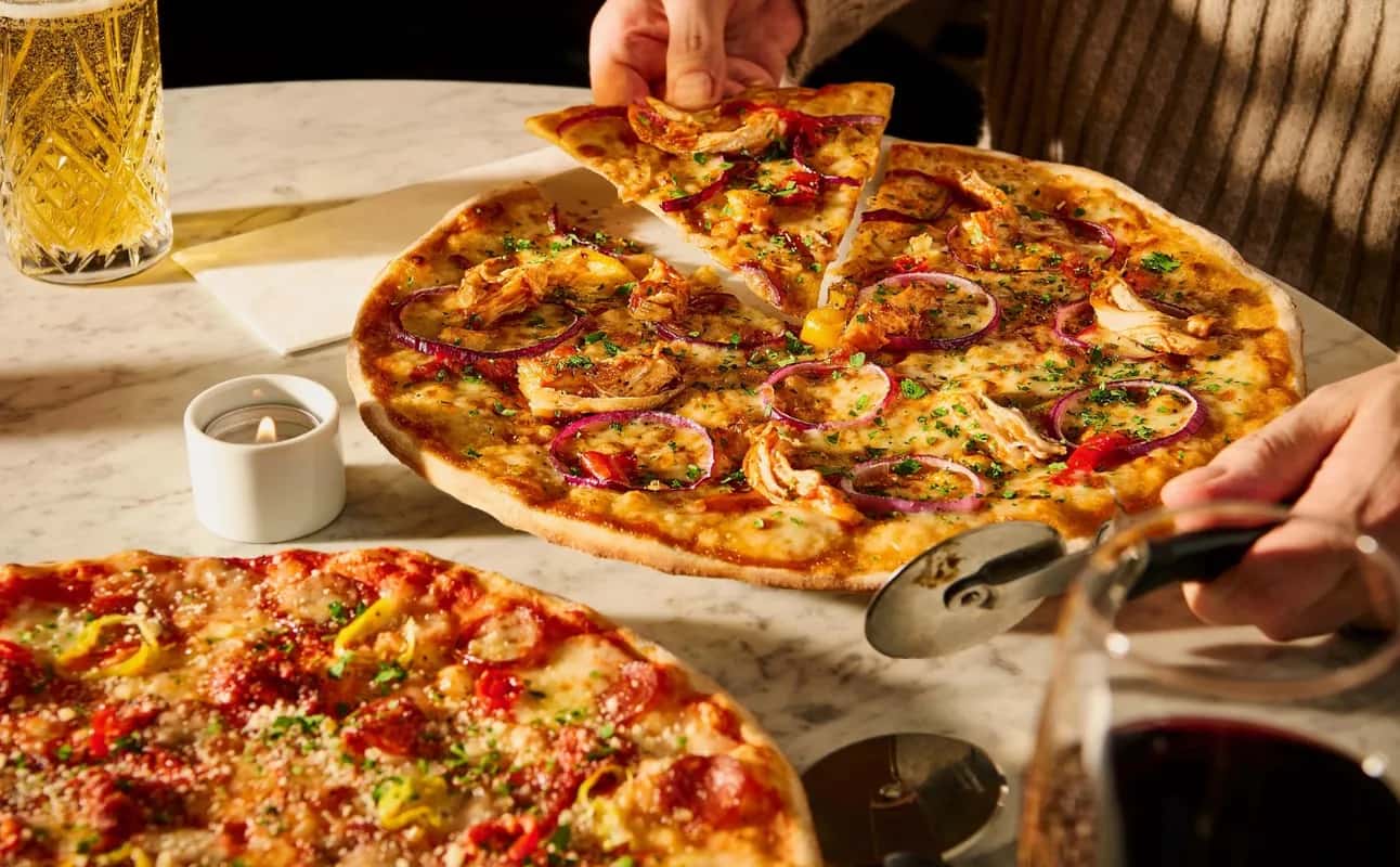 Enjoy Italian, Pizza, Casual dining, Vegetarian options, Vegan options, Dairy free options, Gluten Free options, Restaurant, Highchairs available, Table service, Free wifi, Wheelchair accessible, $$, Families, Date night and Groups cuisine at PizzaExpress Fulham in Fulham, London