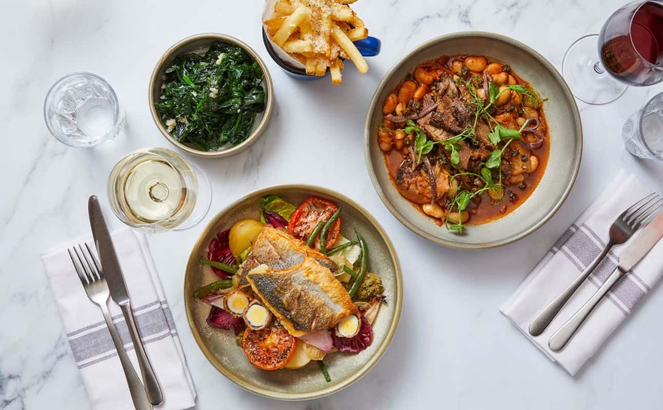 Enjoy British, Gluten Free options, Vegan options, Vegetarian options, Restaurant, Bars & pubs, Gastropub, Indoor & outdoor seating, Beer garden, Child friendly, Dog friendly, Wheelchair accessible, Table service, Highchairs available, Free wifi, $$, Families, Groups and Date night cuisine at The Stonhouse in Clapham, London