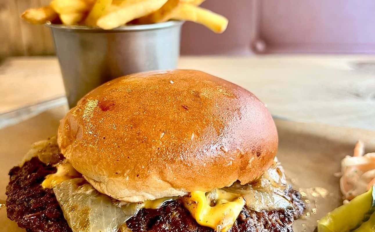 Enjoy American, Gluten Free options, Vegan options, Vegetarian options, Restaurant, Highchairs available, Table service, Indoor & outdoor seating, $$, Groups and Families cuisine at Quay Street Diner in Central Bristol, Bristol