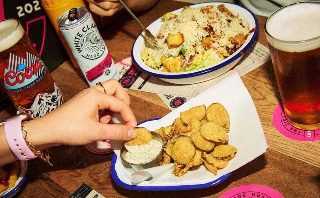 Enjoy American, Burgers, Sports bar, Bars & pubs, Cocktail bar, Highchairs available, $, Groups and Craft beer cuisine at The Side Hustle Sports Bar in Blackfriars, London