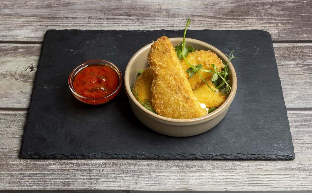 Enjoy Italian, Vegetarian options, Vegan options, Restaurant, $$, Groups and Families cuisine at La Casa Di Roxy in Charminster, Bournemouth