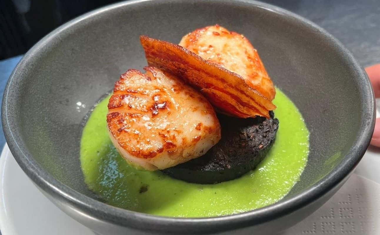 Enjoy British, Vegetarian options, Vegan options, Gluten Free options, Restaurant, Wheelchair accessible, Table service, $$$ and Groups cuisine at 1051 GWR in West End, Glasgow