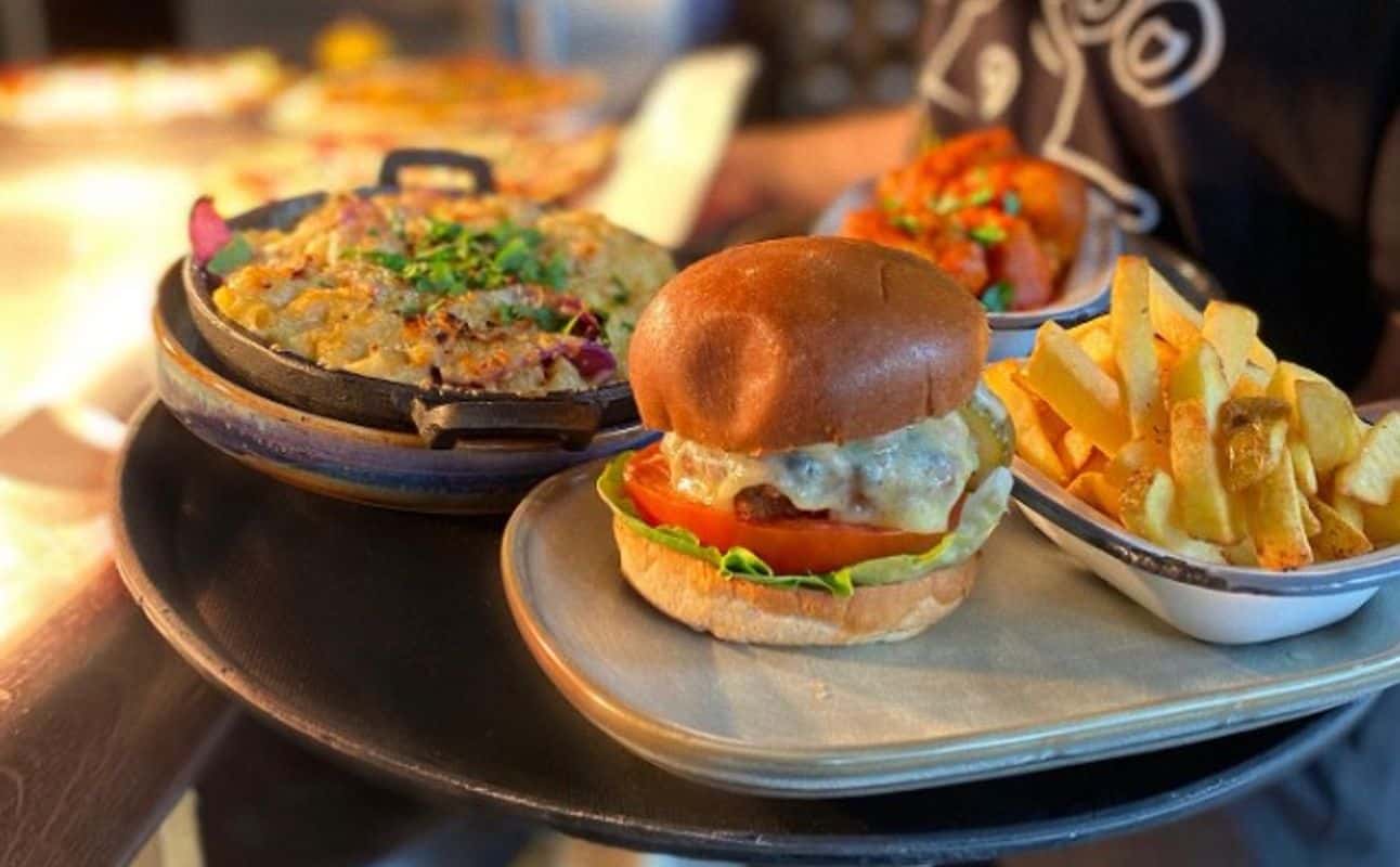 Enjoy American, Pizza, Bars & pubs, Dog friendly, Free wifi, Highchairs available, Indoor & outdoor seating, Table service, Wheelchair accessible, $$, Families and Groups cuisine at Babel Beerhouse in Kings Cross, London