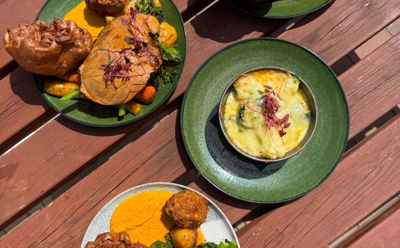 Enjoy British, Vegetarian options, Vegan options, Gluten Free options, Gastropub, Free wifi, Highchairs available, Indoor & outdoor seating, Free onsite parking, Table service, Wheelchair accessible, $, Groups and Hidden gems cuisine at The Botany Bay Inne in Wimborne, Bournemouth